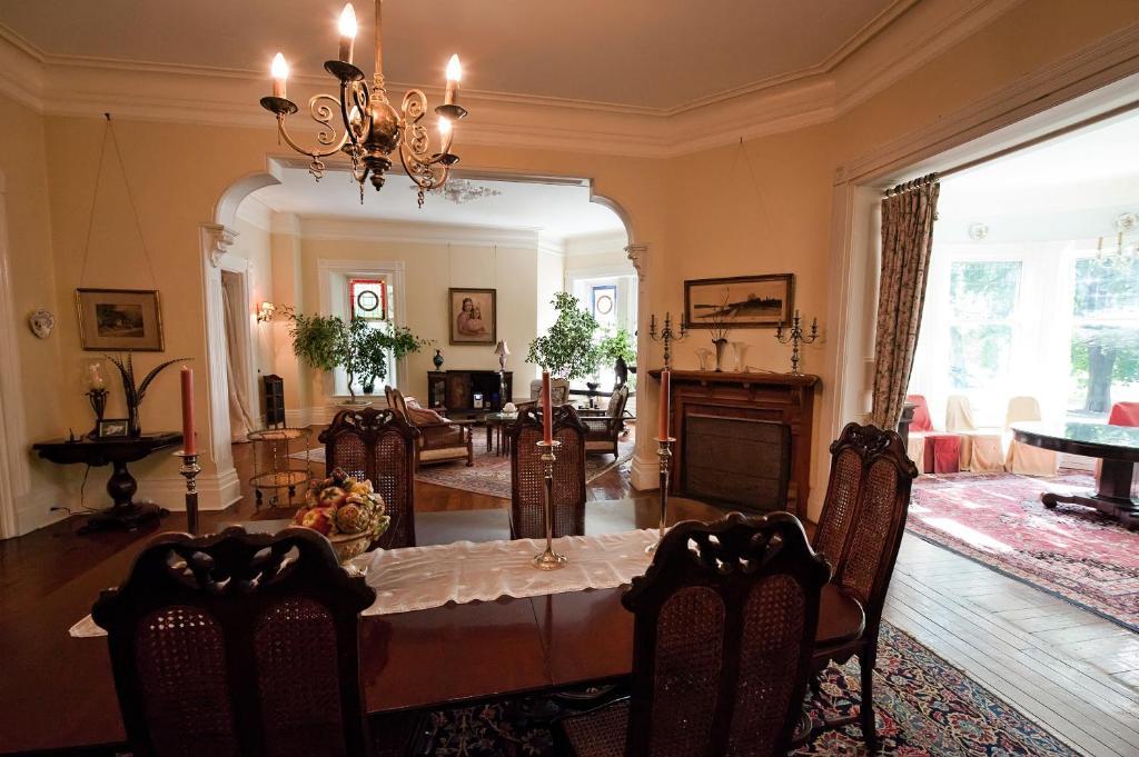 Grand Victorian Bed & Breakfast Ниагарски водопад Екстериор снимка
