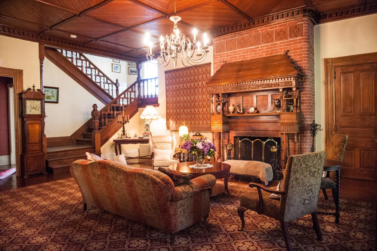 Grand Victorian Bed & Breakfast Ниагарски водопад Екстериор снимка